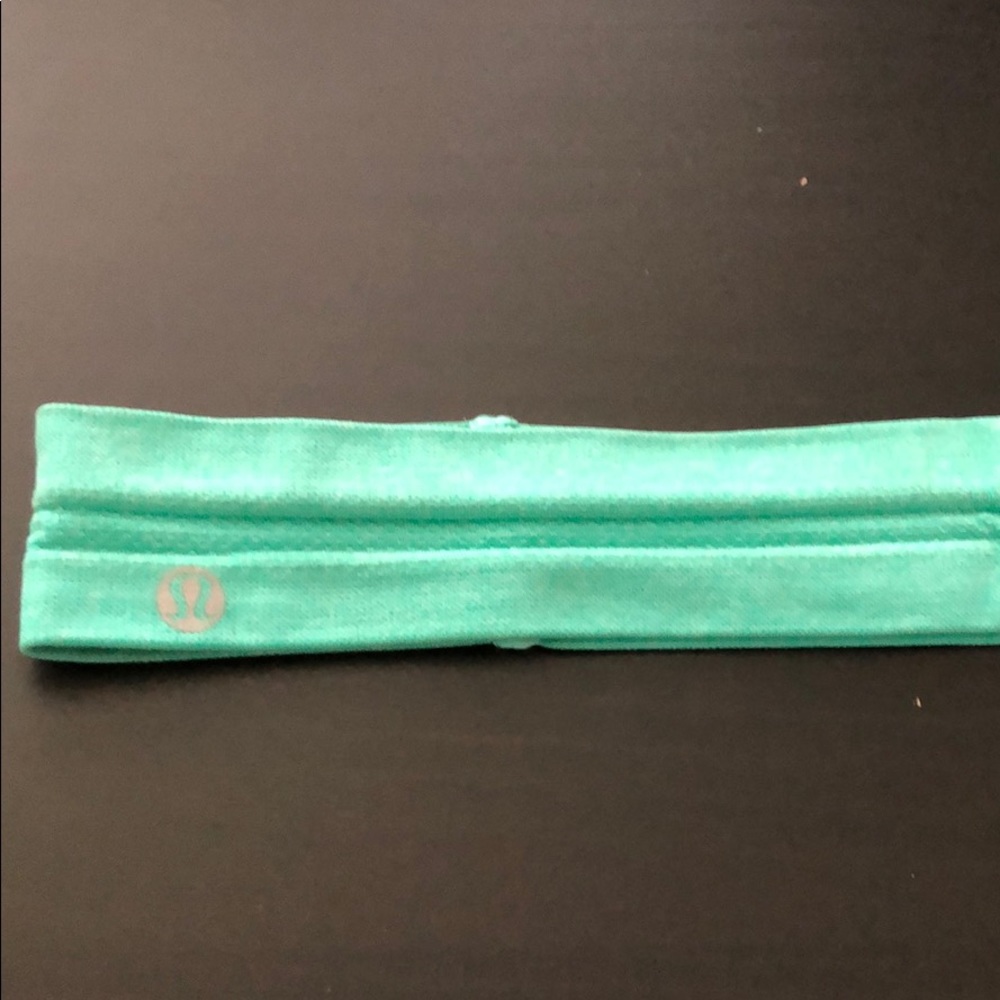 Lululemon headband with grips